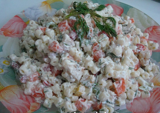Mayonezli Makarna Salatası